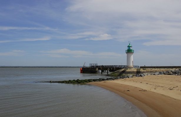 Croisière sur la Loire phare de Paimboeuf